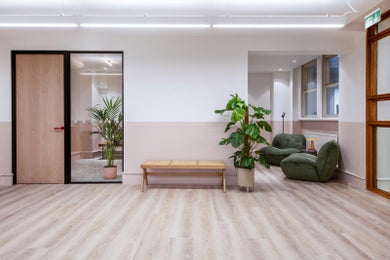 Frameworks - 45 Broadwick Street