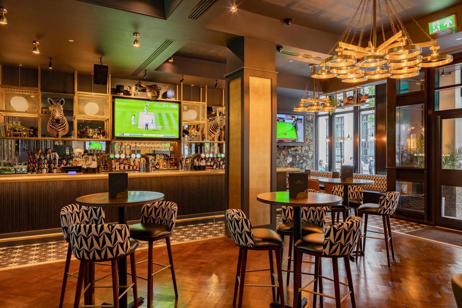Sports Lounge