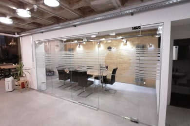 "Metal" Meeting Room