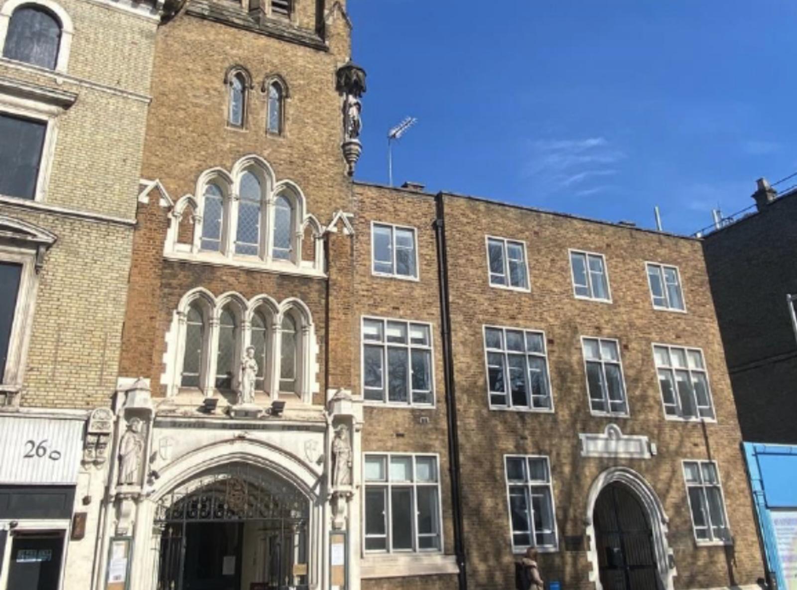 Nammu - Fulham House