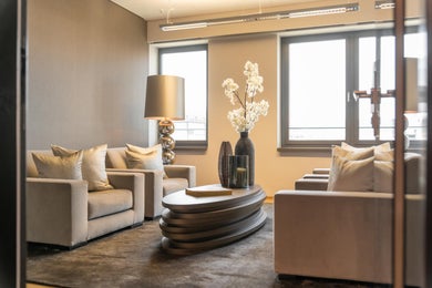 Premium Business Lounge für bis zu 4 Personen