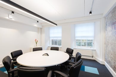 8 Seat Meeting Room