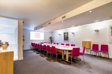 The Archbishop Desmond Tutu (New..)