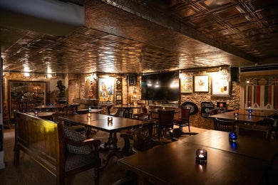 Cribb's Parlour (New..)