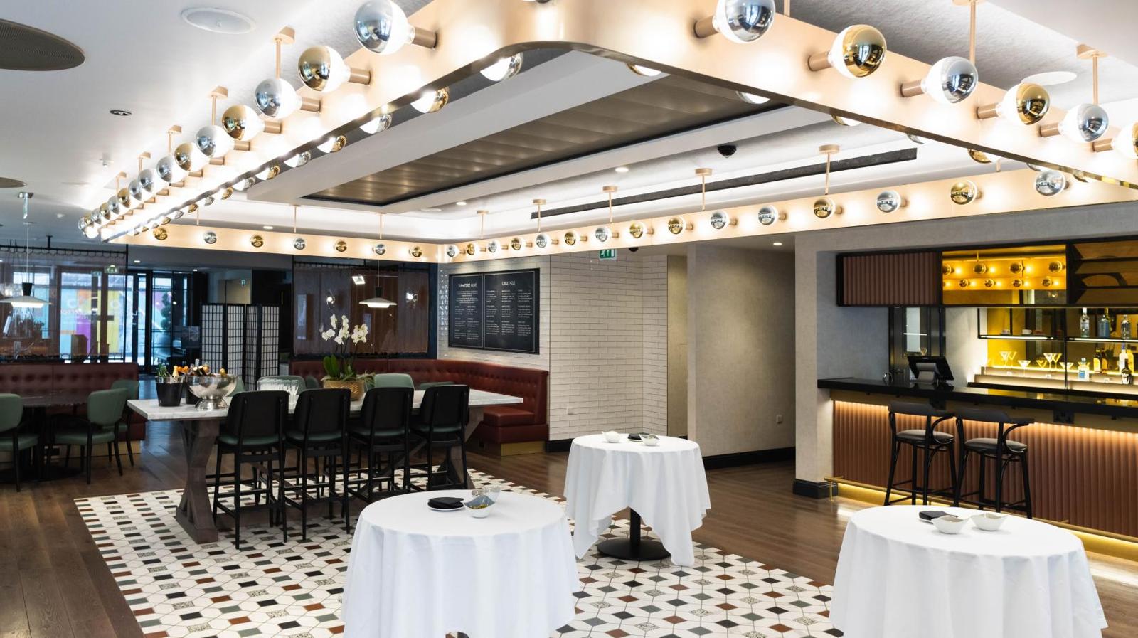 Globe Bar (New..)