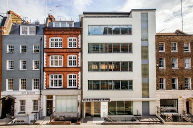 Landmark: Newman Street