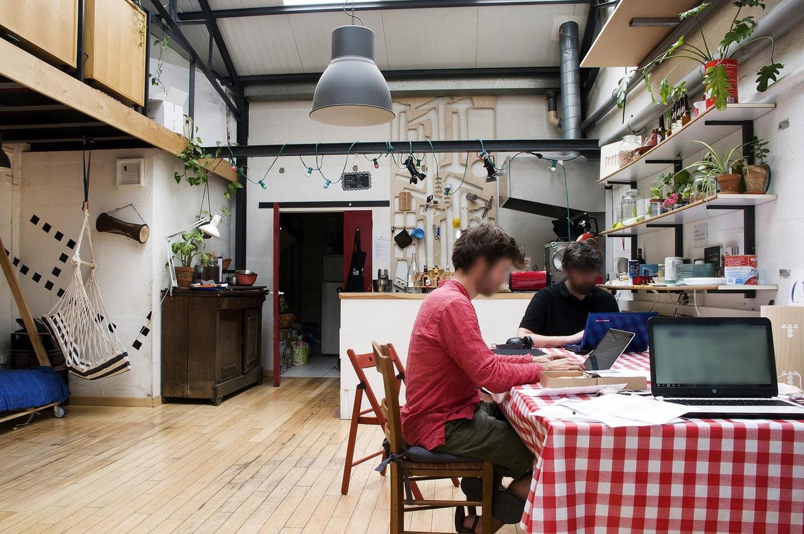 VOLUMES coworking / makerspace / foodlab