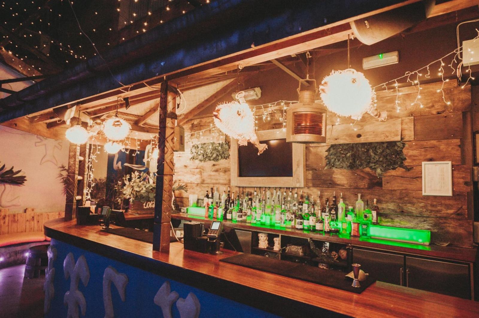 Tiki Garden Terrace (New..)