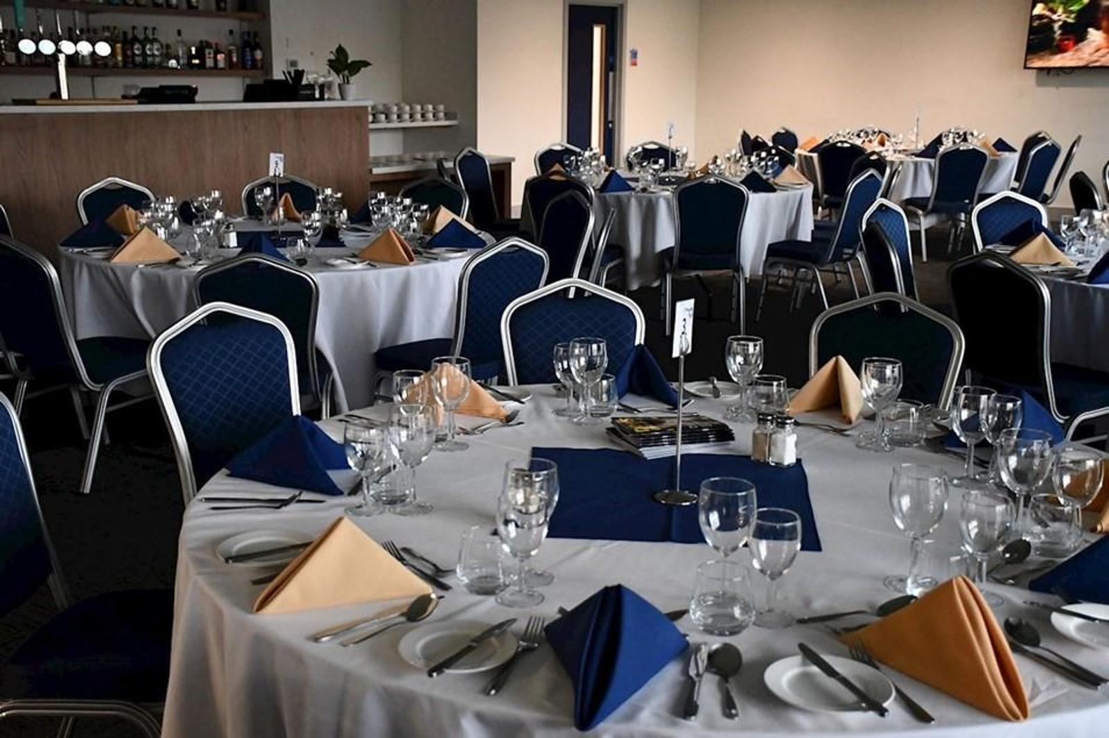 Legends Lounge