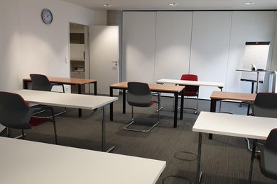 Heller Meetingraum mit bester Verkehrsanbindung im Herzen Hamburgs