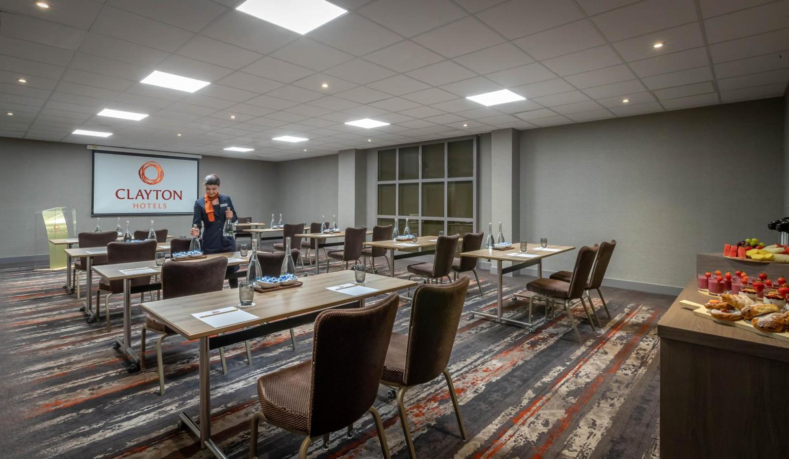 Ailesbury Suite