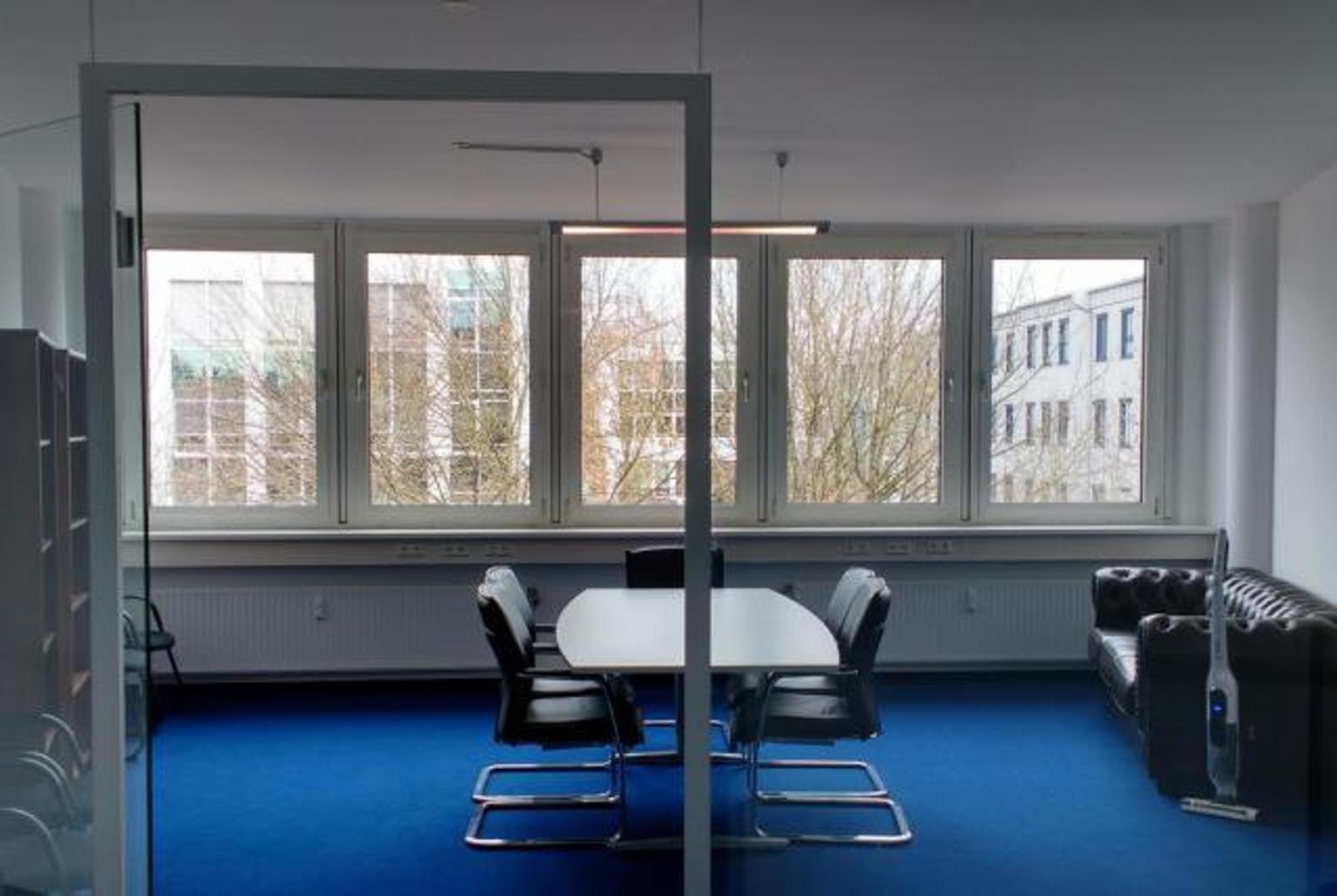 Medium Room