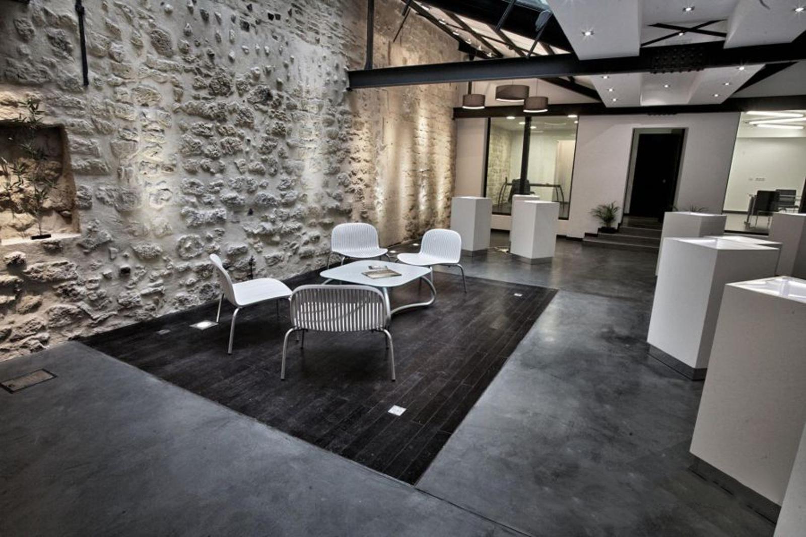 Showroom
