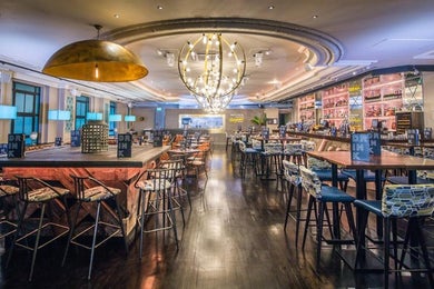 Bar & Kitchen