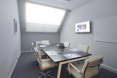 Mini Boardroom