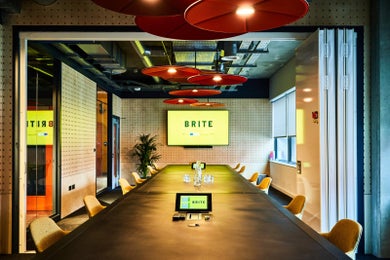 Meeting rooms: Innovate and Connect