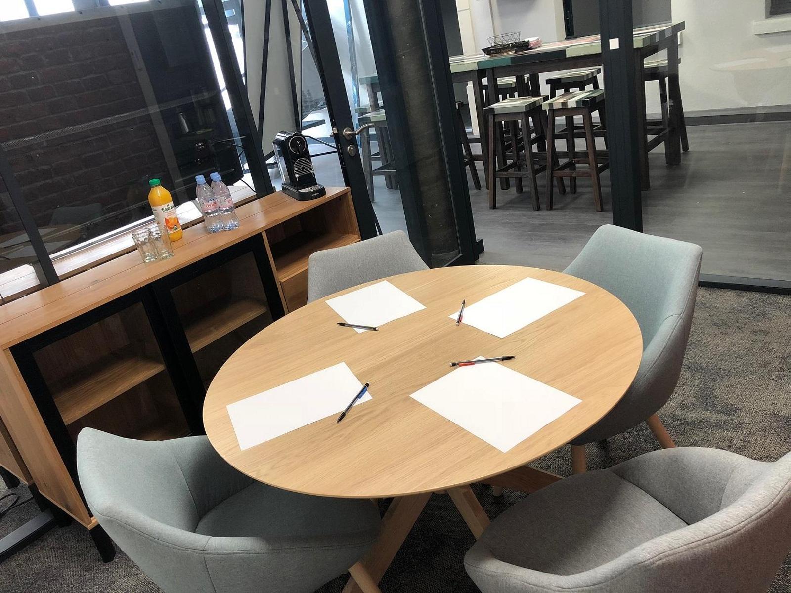Petite salle de réunion