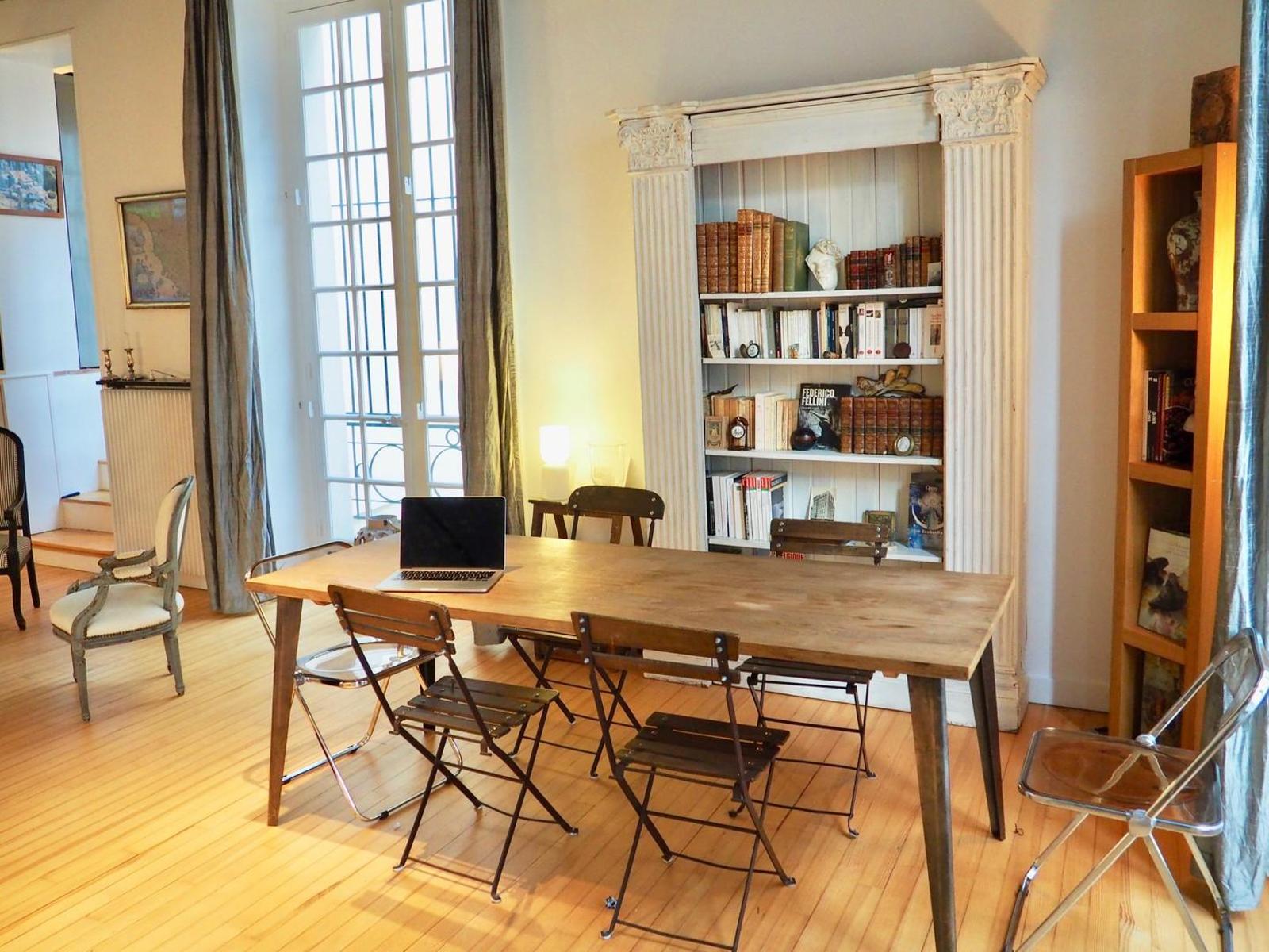 Charming meeting room
