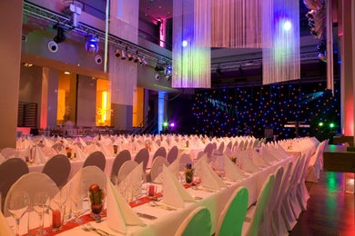 Arena / Bistro / Gallery (Entire Hall)