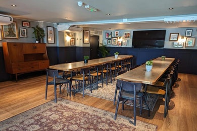 Banyard Room & Lookout Terrace