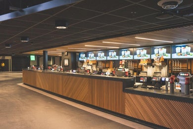 Lower Concourse (New..)