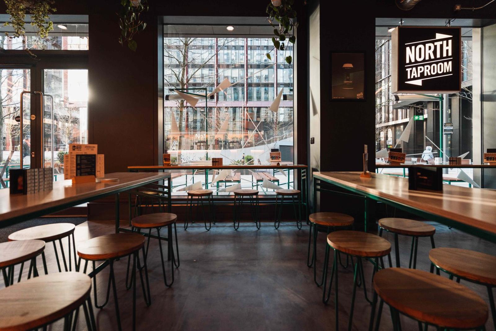 Bar (NEW.)