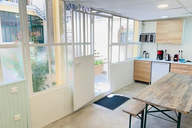 Salle de réunion atypique - Cour - cuisine équipée - 30 personnes