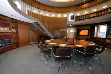 Endeavour Room at the Planetarium