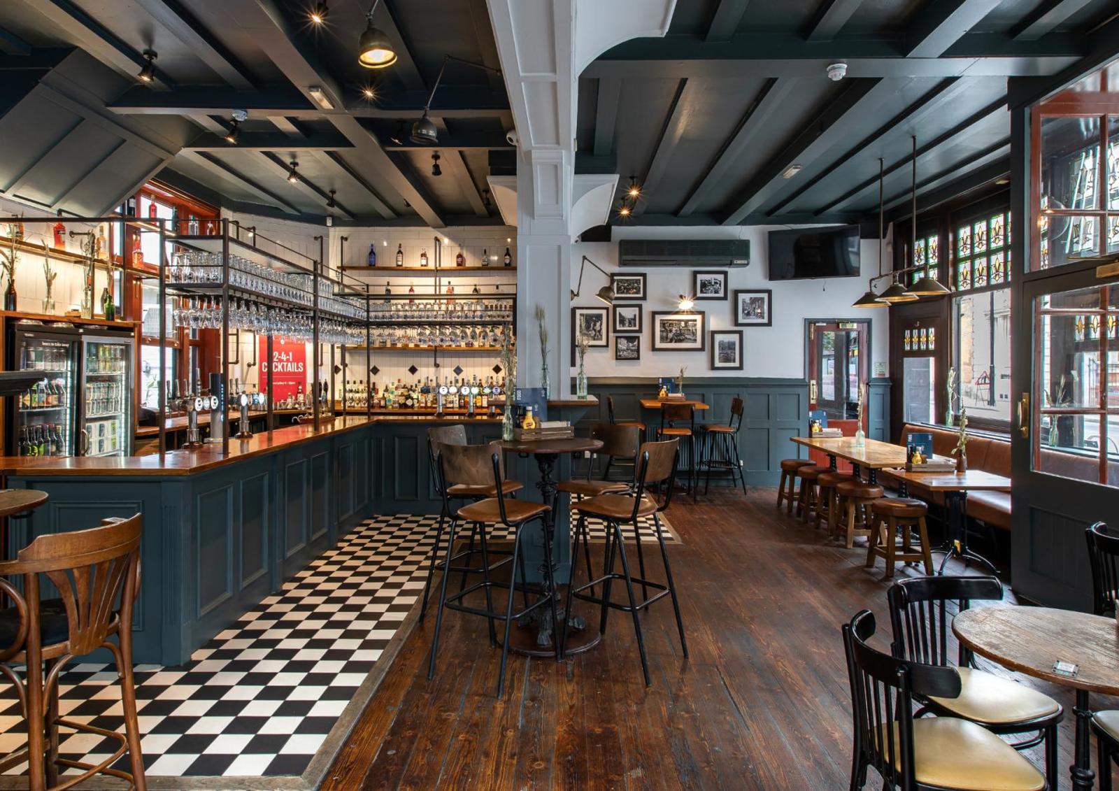 Bar