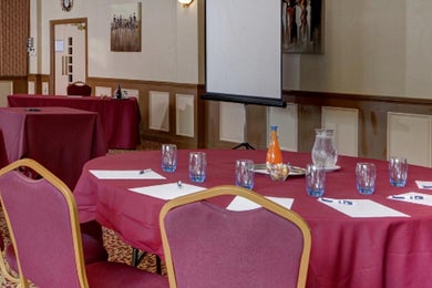 Cezanne Meeting Room