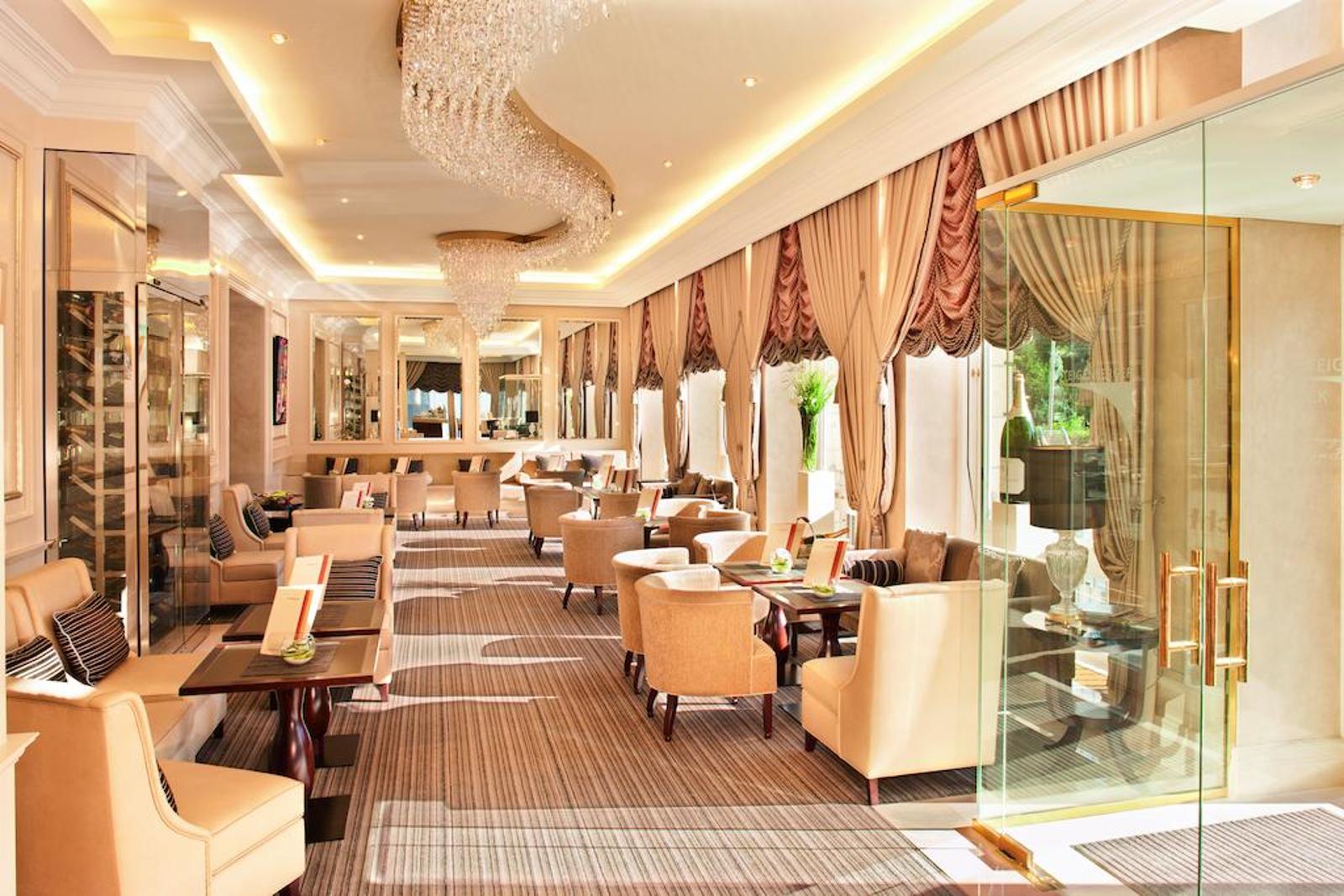 Opernsalon