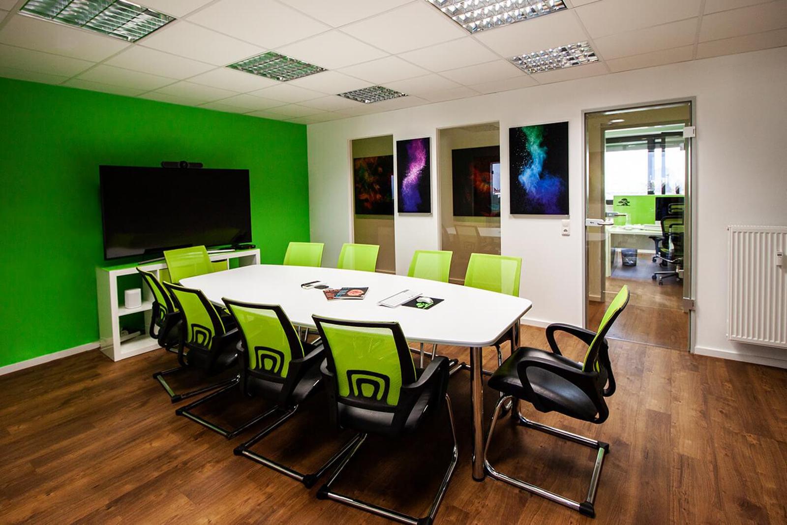  Think Tank