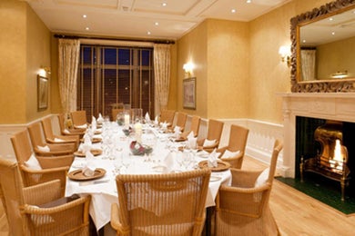 Adams Lounge