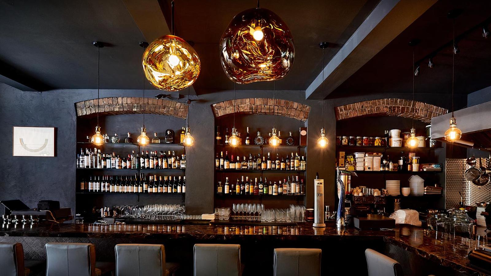 Bar (NEW.)