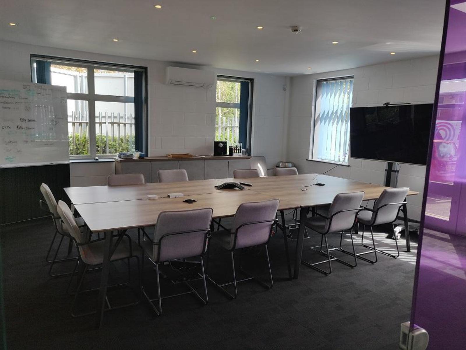 Unit 1 Hot Desking Space