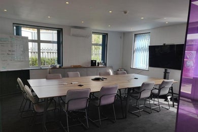 Unit 1 Hot Desking Space