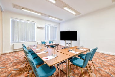 Beckett Suite or Ascot Suite