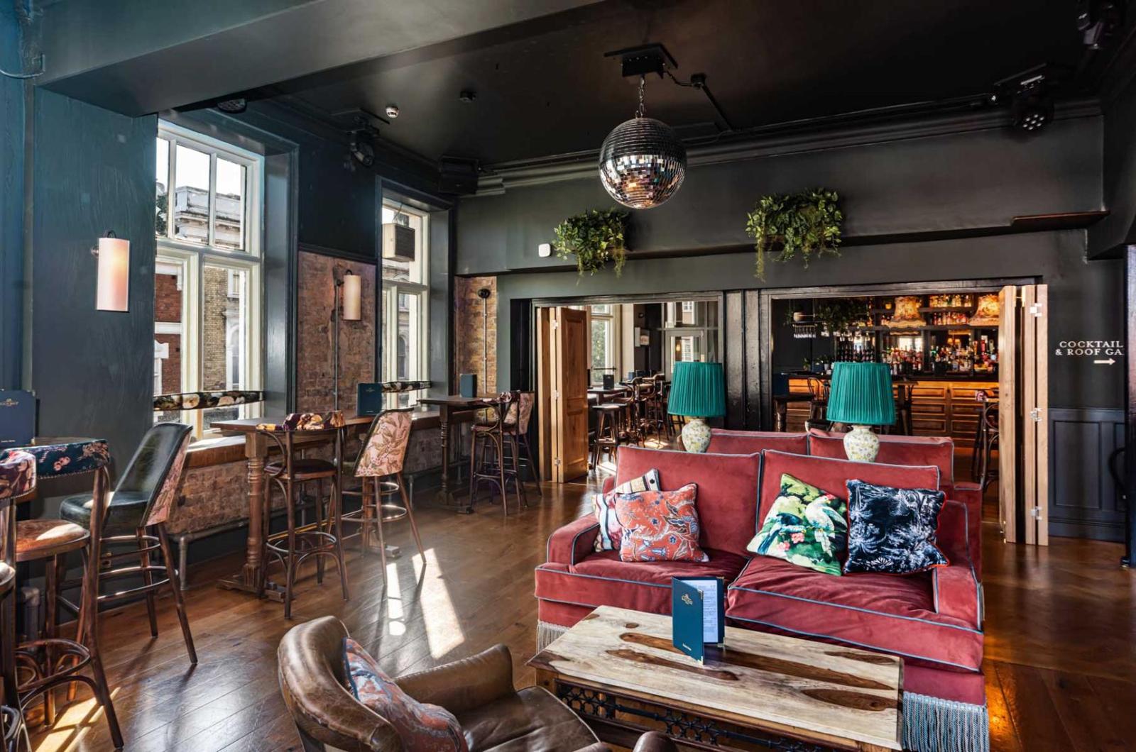 First Floor Lounge