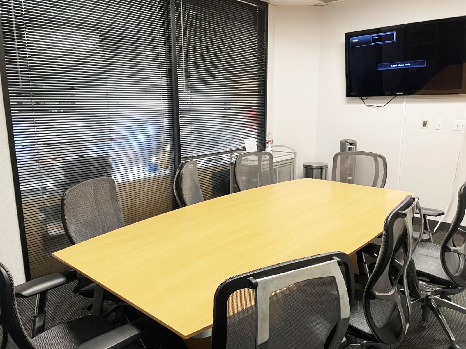 CM Oak Room