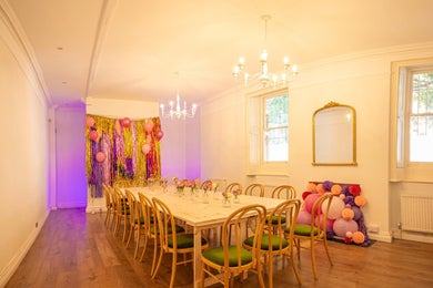 The Winterberries Room