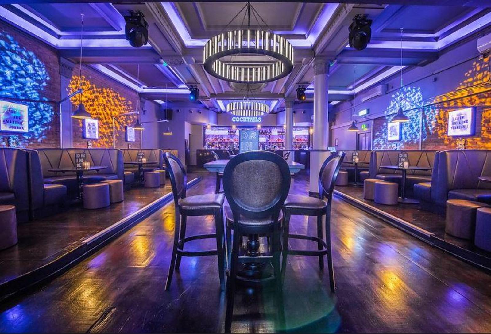 Cocktail Bar