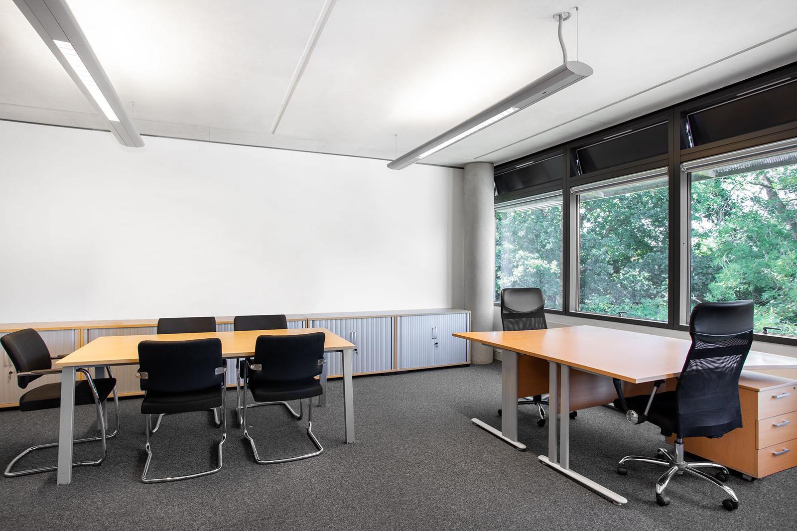 Basepoint - Luton, Great Marlings, Luton | Rent Office Space & Meeting ...