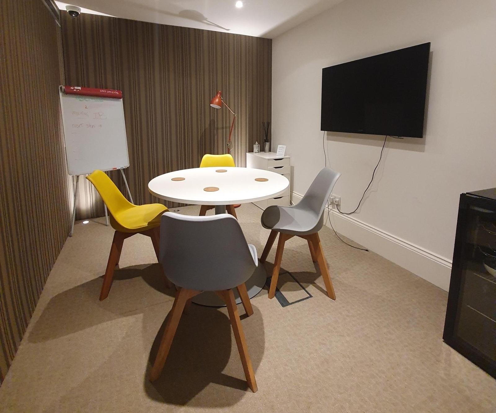 Small Idea Room