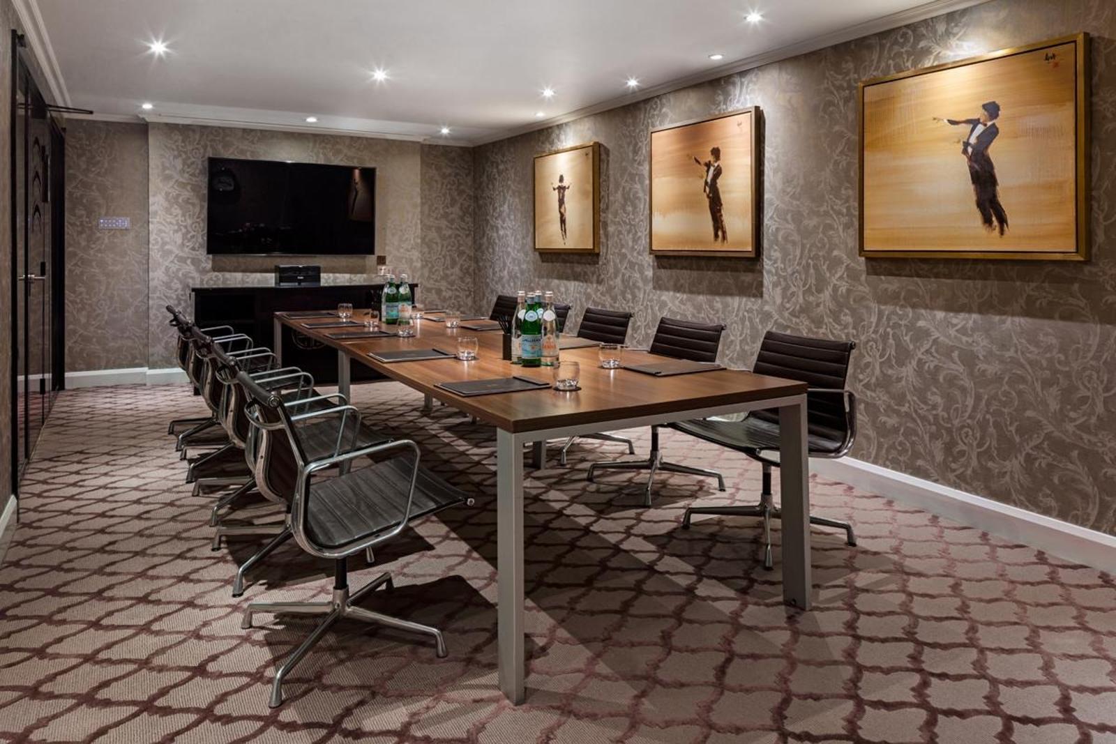 Private Suite 9