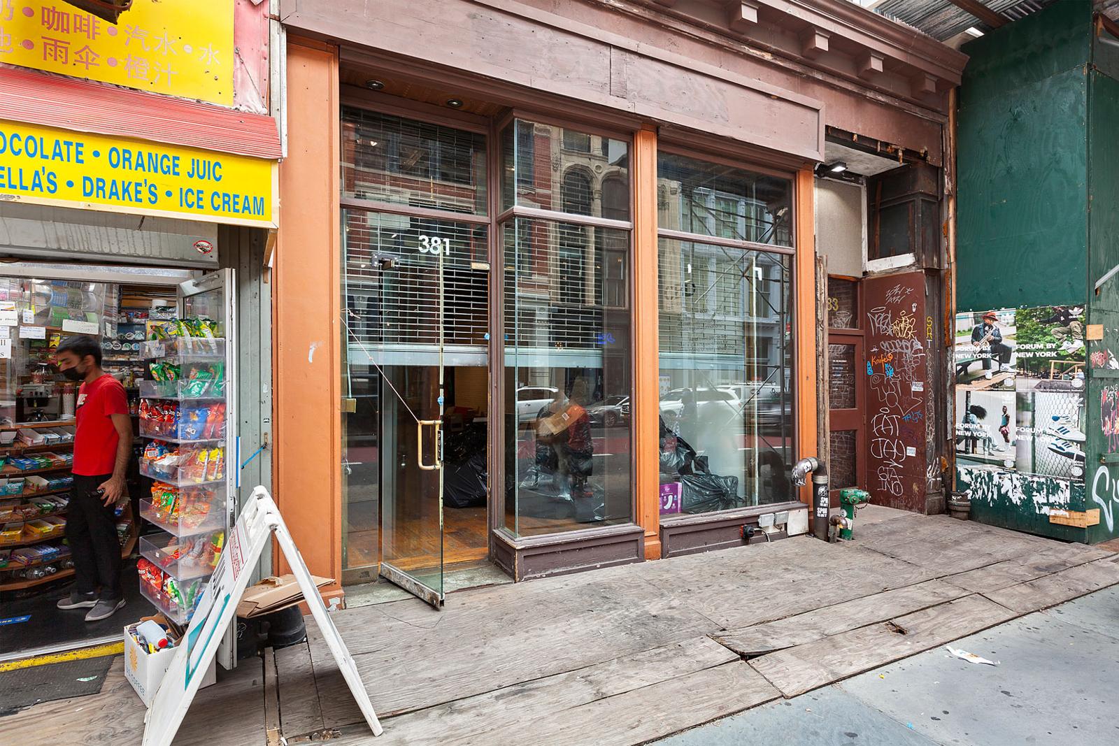 381 Broadway