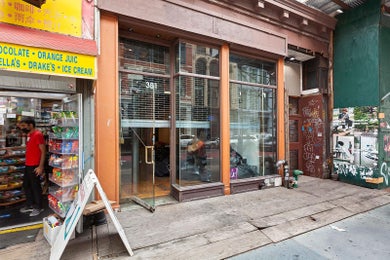 381 Broadway