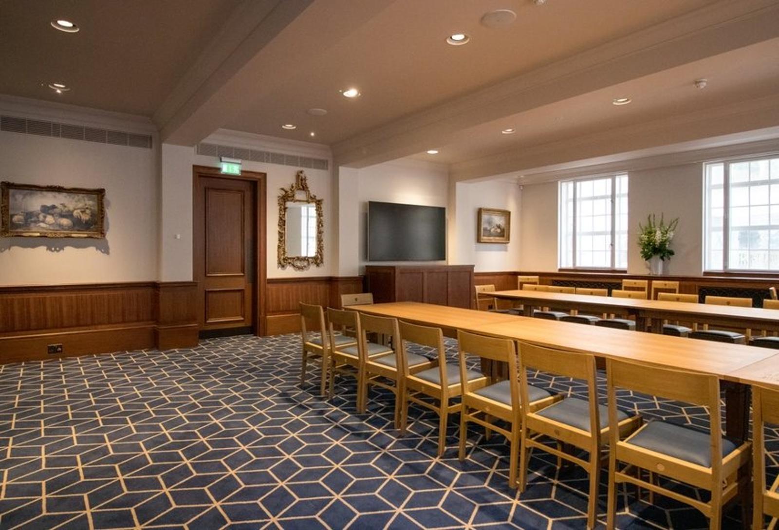 Court Suites
