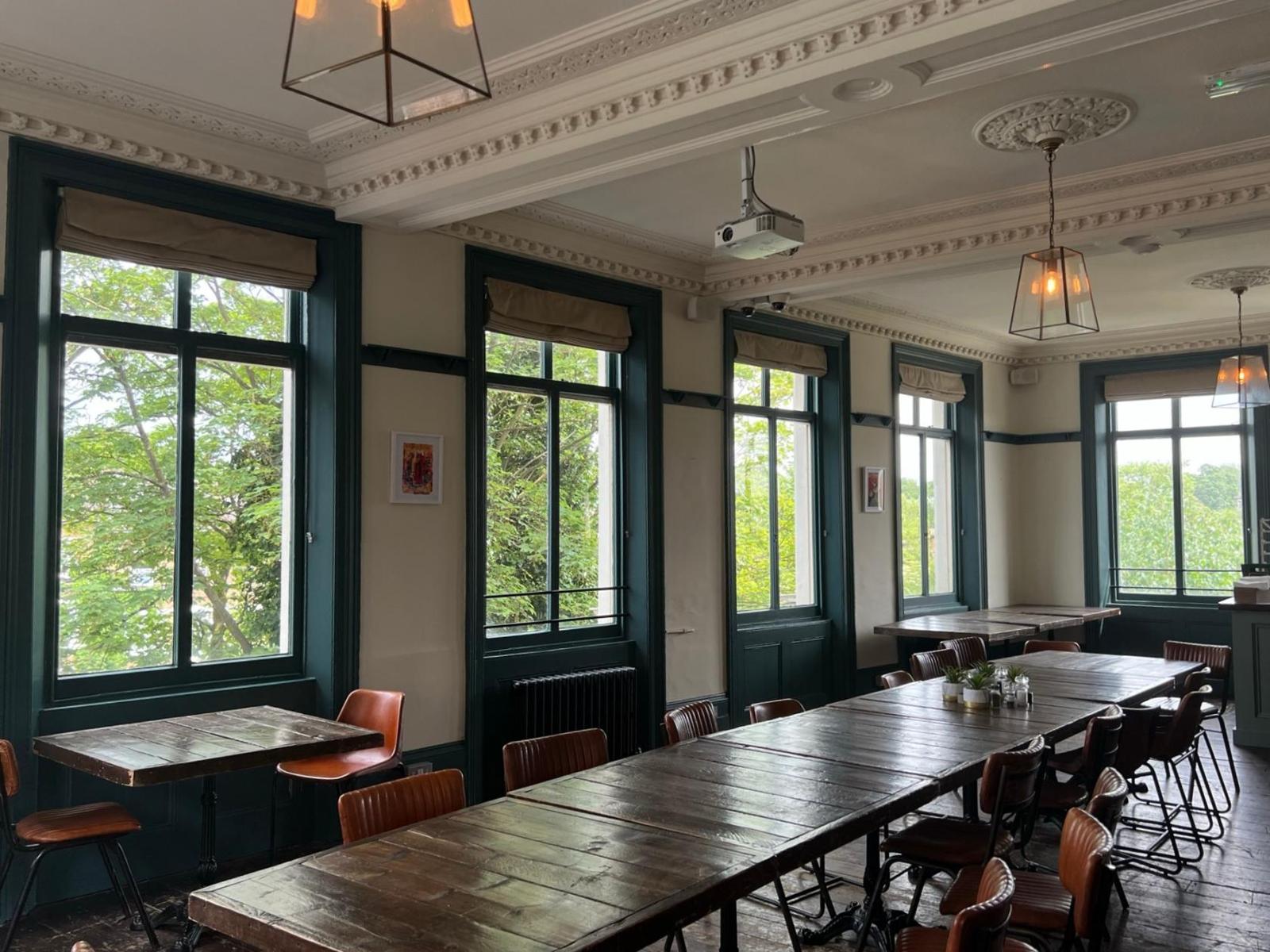 Wine Room (NEW.)