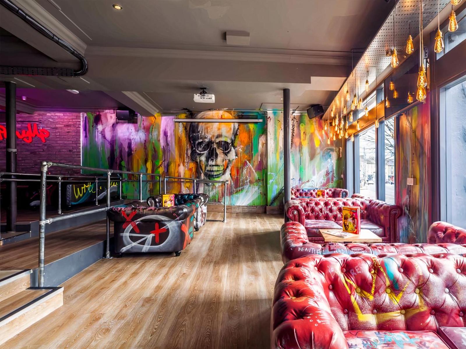Front Bar