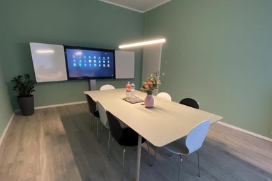 Cosy Meeting Room at Steglitz